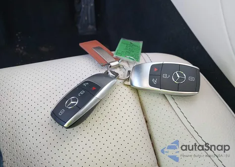 2022 Mercedes-Benz Gle 350 4Matic z USA, uszkodzony, nr VIN 4JGFB4KB5NA597587